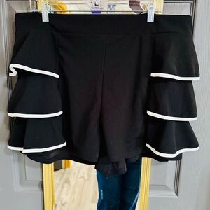 SHEIN Black Peplem Shorts with White Accents